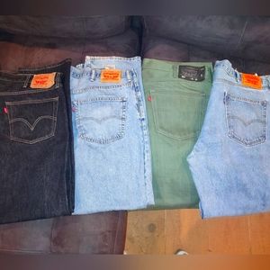 Men's Levi's bundle three 44x32 & one 44x34